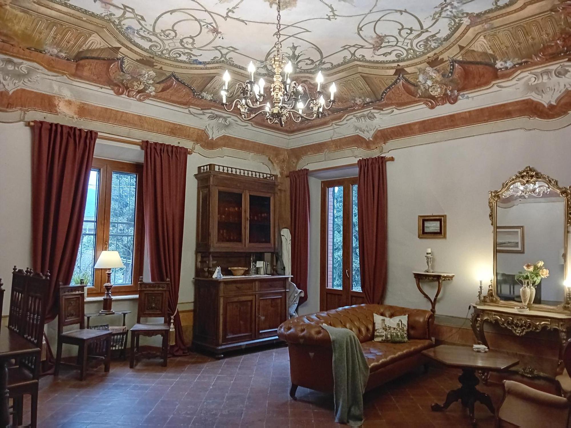 Monti Guesthouse Monti di Licciana Nardi Exterior photo